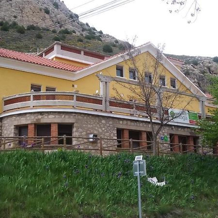 Albergue Santa Barbara Aliaga Exterior foto